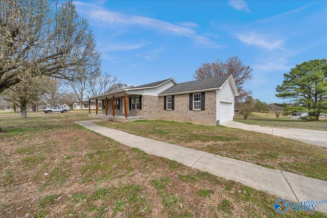 1808 Union Grove Road, Guntersville, AL 35976