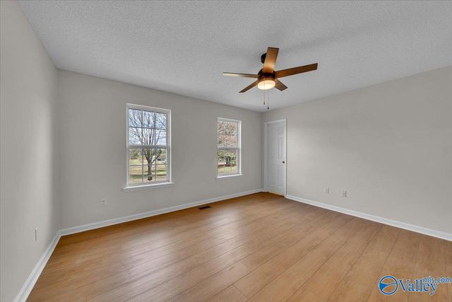 1808 Union Grove Road, Guntersville, AL 35976