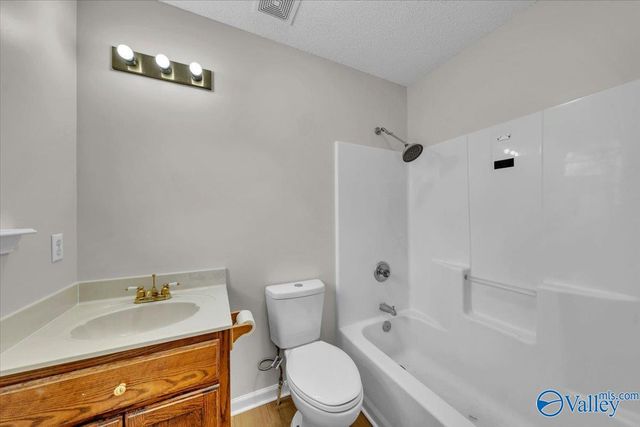 1808 Union Grove Road, Guntersville, AL 35976