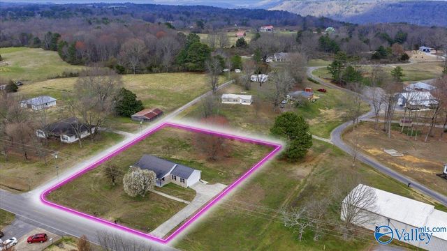 1808 Union Grove Road, Guntersville, AL 35976