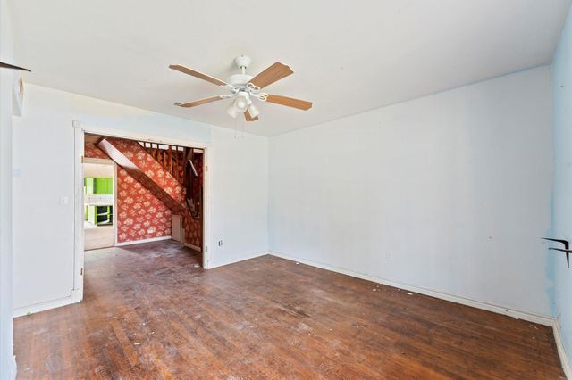 222 E Southland Avenue, Alvin, TX 77511