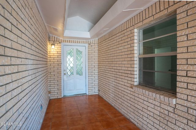 11737 CHITO SAMANIEGO Drive, El Paso, TX 79936