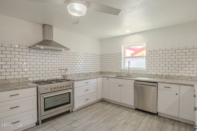 11737 CHITO SAMANIEGO Drive, El Paso, TX 79936