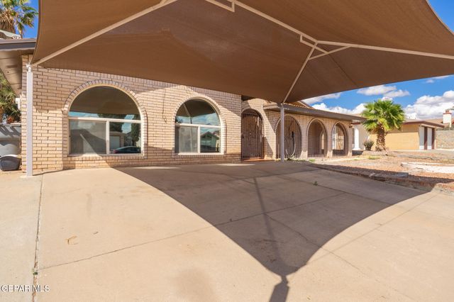 11737 CHITO SAMANIEGO Drive, El Paso, TX 79936