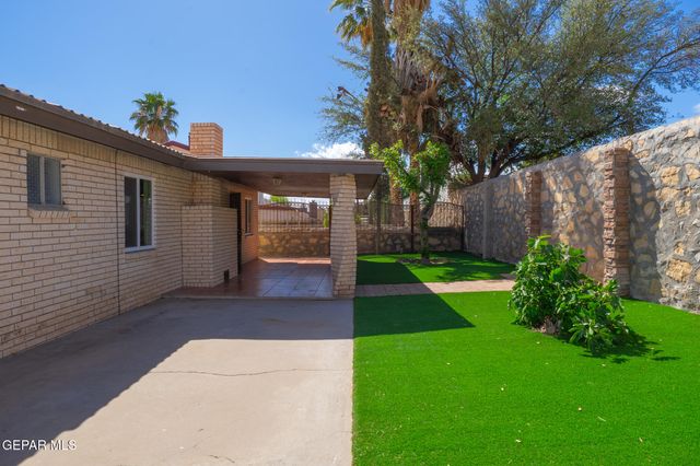 11737 CHITO SAMANIEGO Drive, El Paso, TX 79936