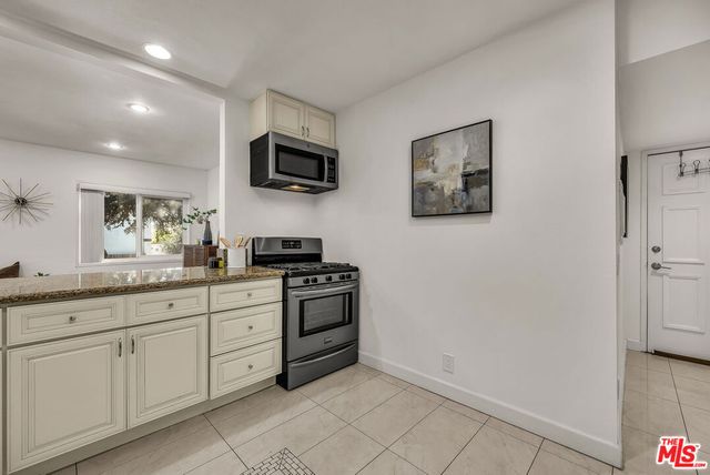 1127 15th Street A, Santa Monica, CA 90403