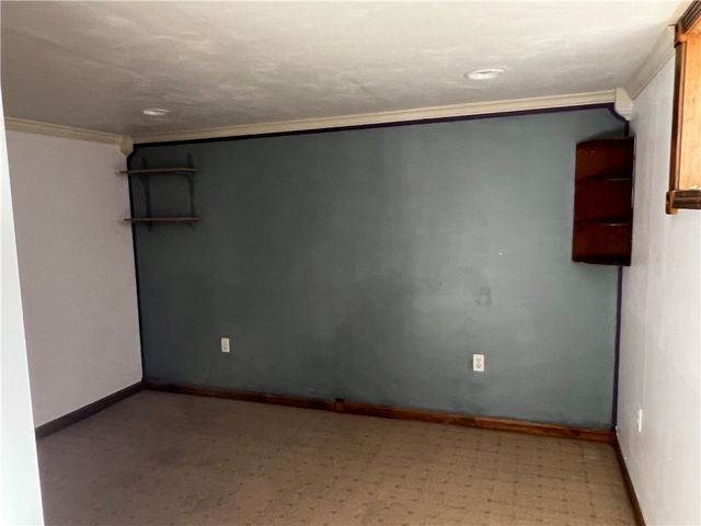 1014 Jefferson Ave, Jeannette, PA 15644