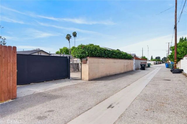 1811 James Place, Pomona, CA 91767