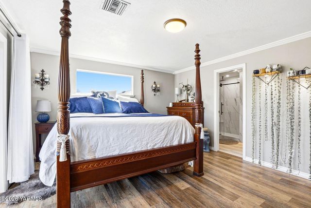 12309 Douglas Rd, Yakima, WA 98908