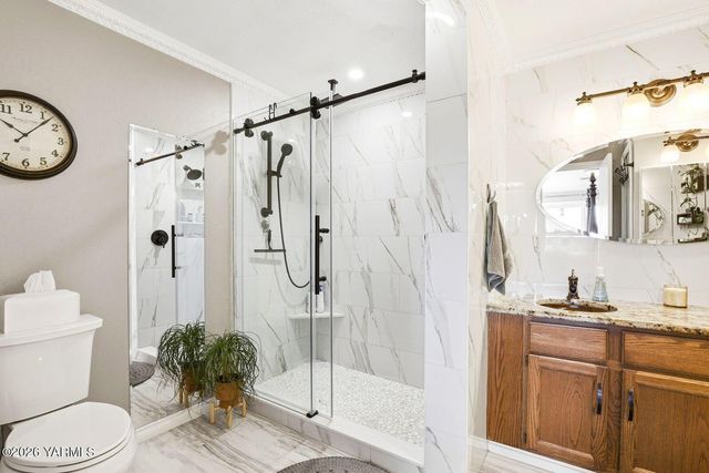 12309 Douglas Rd, Yakima, WA 98908