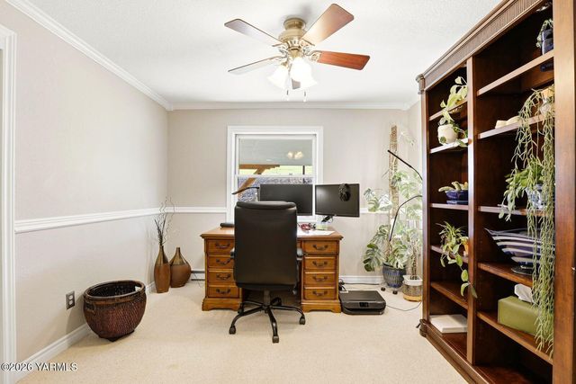 12309 Douglas Rd, Yakima, WA 98908