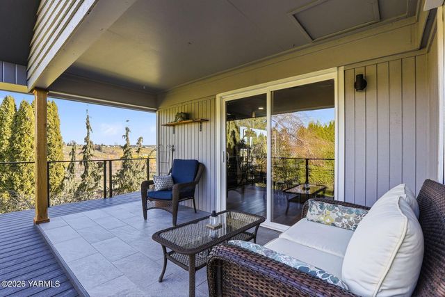 12309 Douglas Rd, Yakima, WA 98908