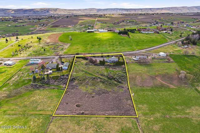 12309 Douglas Rd, Yakima, WA 98908