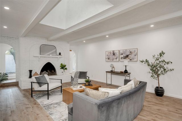 4202 N Hills DR, Austin, TX 78731