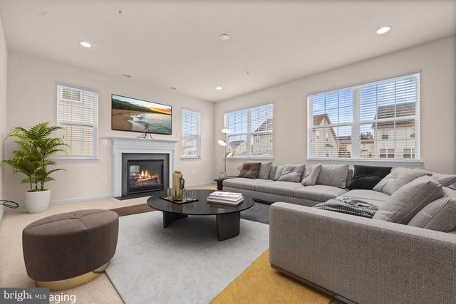 11167 SAINT CHRISTOPHER DR, White Plains, MD 20695