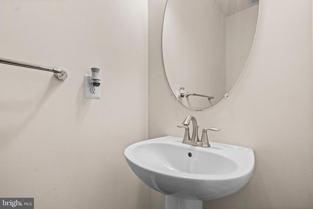 11167 SAINT CHRISTOPHER DR, White Plains, MD 20695