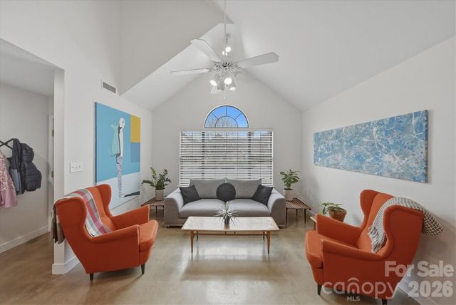 1658 20th Avenue Court NE, Hickory, NC 28601