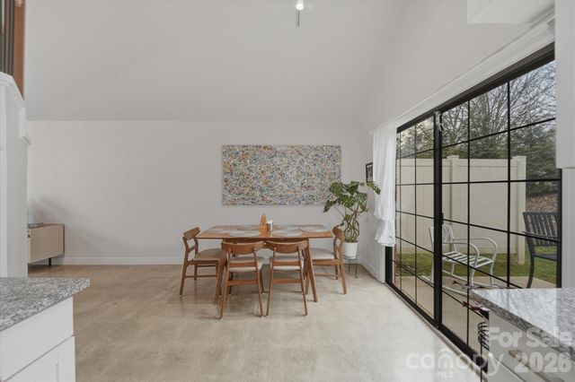 1658 20th Avenue Court NE, Hickory, NC 28601