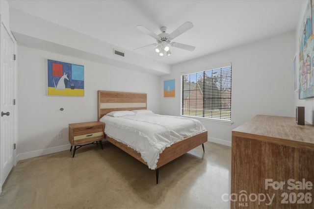 1658 20th Avenue Court NE, Hickory, NC 28601