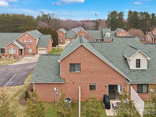 1658 20th Avenue Court NE, Hickory, NC 28601