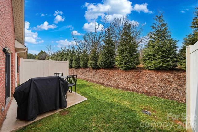 1658 20th Avenue Court NE, Hickory, NC 28601