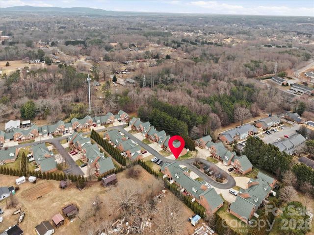 1658 20th Avenue Court NE, Hickory, NC 28601