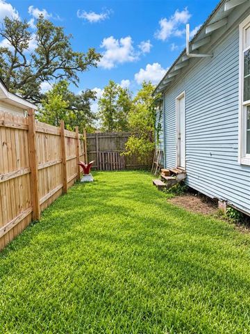 712 10Th St Street, Lake Charles, LA 70601