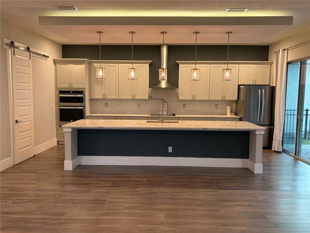 200 E GRANT STREET, Orlando, FL 32806