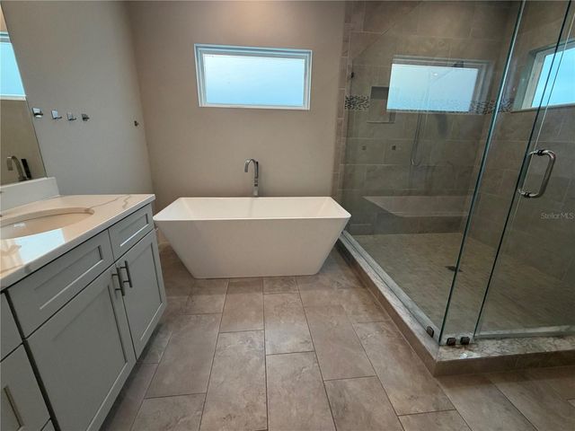 200 E GRANT STREET, Orlando, FL 32806