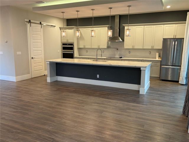 200 E GRANT STREET, Orlando, FL 32806