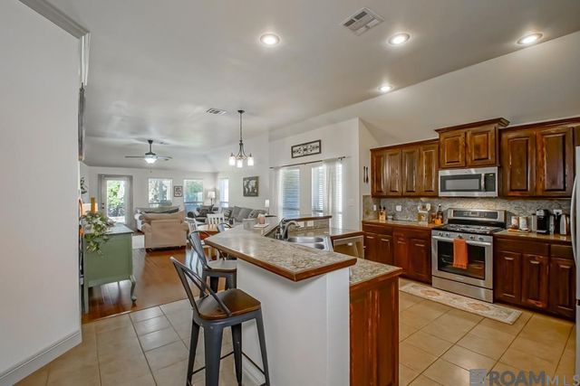 10378 Montrachet Dr, Baton Rouge, LA 70817