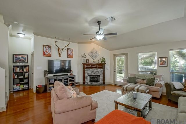 10378 Montrachet Dr, Baton Rouge, LA 70817