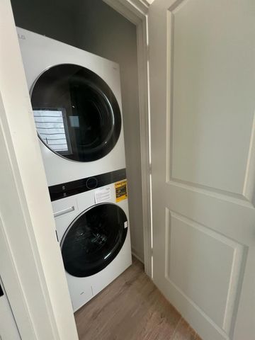 5704 Elysian Street, Houston, TX 77009