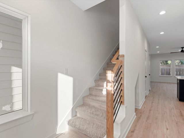 5704 Elysian Street, Houston, TX 77009