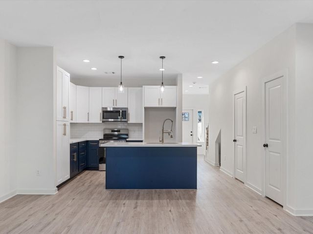 5704 Elysian Street, Houston, TX 77009