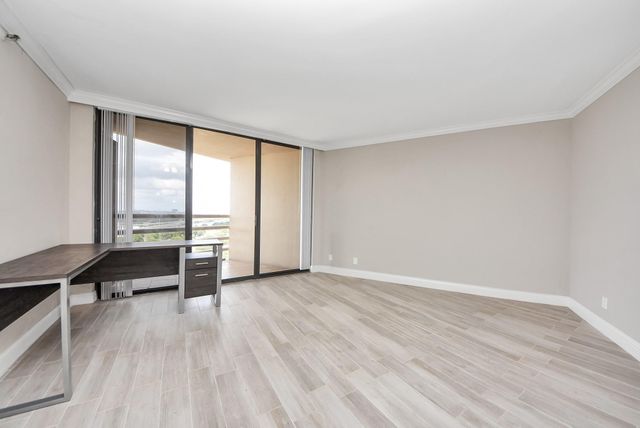 3525 Sage Road 1701, Houston, TX 77056