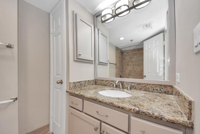 3525 Sage Road 1701, Houston, TX 77056
