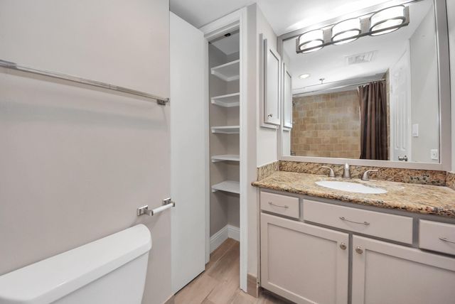 3525 Sage Road 1701, Houston, TX 77056