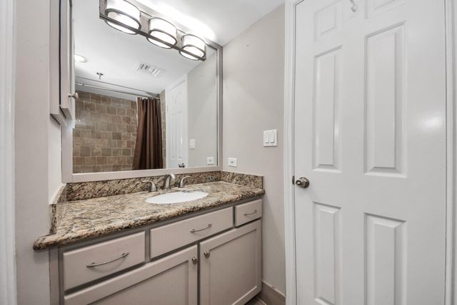 3525 Sage Road 1701, Houston, TX 77056