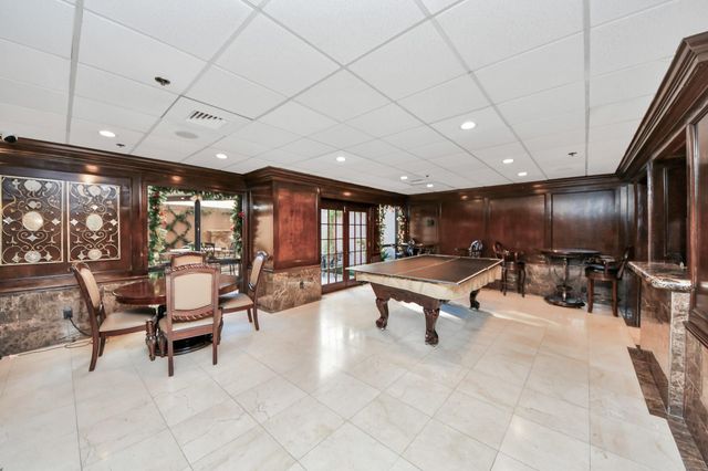 3525 Sage Road 1701, Houston, TX 77056