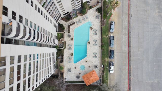 3525 Sage Road 1701, Houston, TX 77056