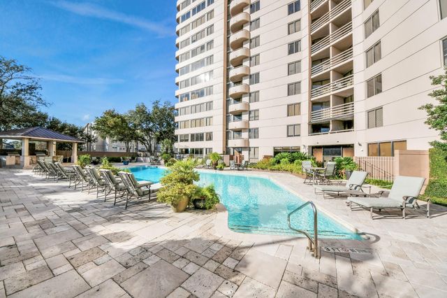 3525 Sage Road 1701, Houston, TX 77056