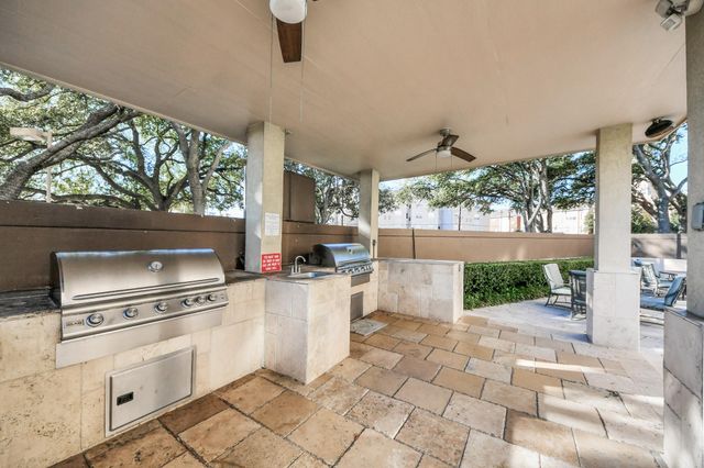 3525 Sage Road 1701, Houston, TX 77056