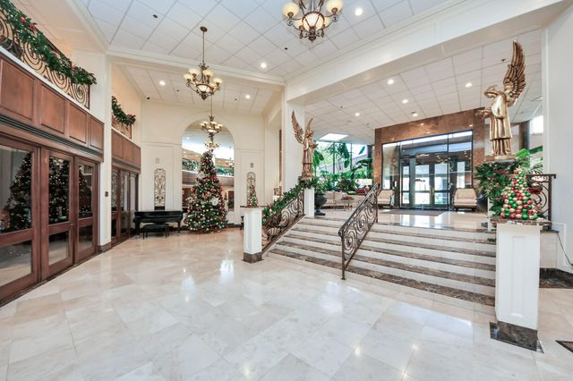 3525 Sage Road 1701, Houston, TX 77056