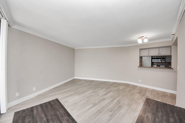 3525 Sage Road 1701, Houston, TX 77056
