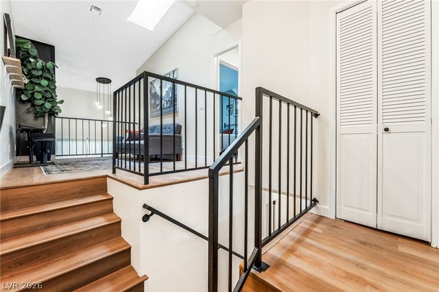 2471 Old Forge Lane 105, Las Vegas, NV 89121