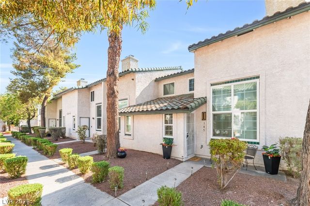 2471 Old Forge Lane 105, Las Vegas, NV 89121