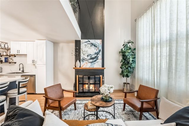 2471 Old Forge Lane 105, Las Vegas, NV 89121