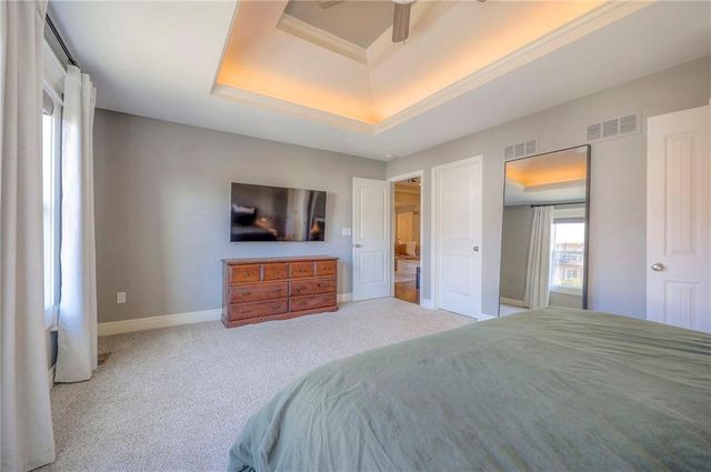 800 154th Place, Basehor, KS 66007