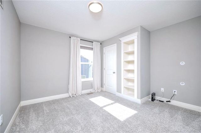 800 154th Place, Basehor, KS 66007